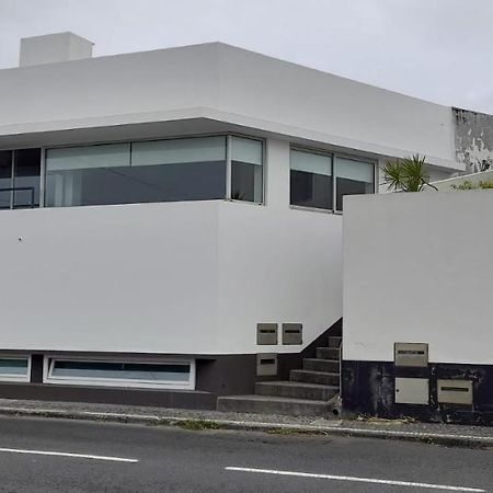Stunning 2 double bedroom designer beach house. Ponta Delgada Buitenkant foto